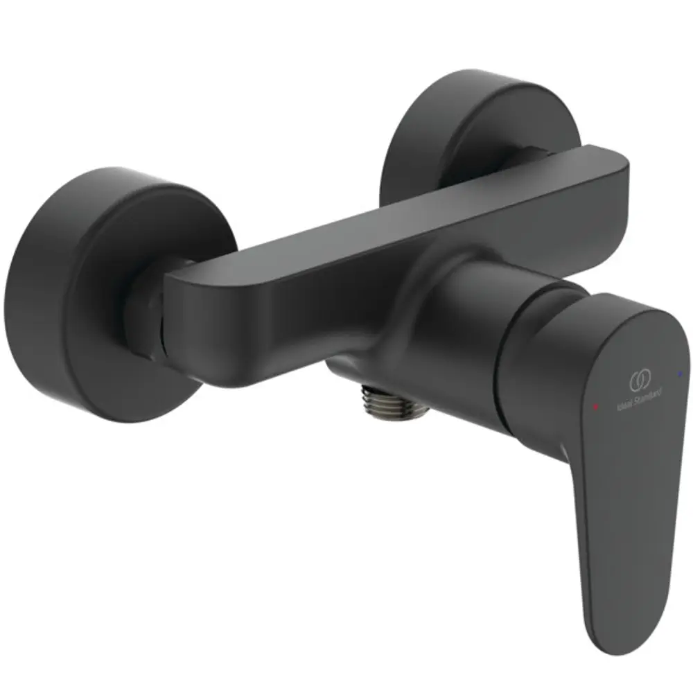 Brausearmatur in Schwarz von Ideal Standard, mit einer minimalistisch gestalteten Oberfläche und einem seitlichen Hebel zur Temperaturregelung.